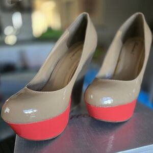 NIB!! Tan and Pink Platform Wedge Heels size 10